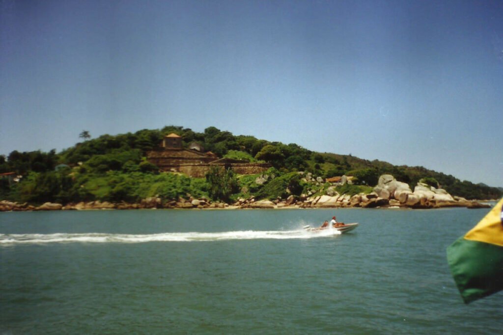 Vista do Forte de São José da Ponta Grossa