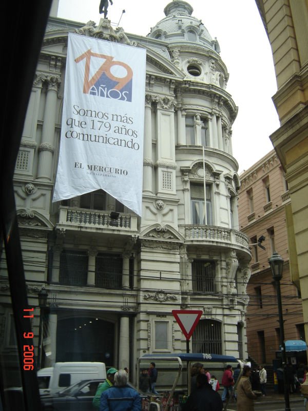 Edifício do Jornal El Mercúrio, Valparaíso, Chile, fundado em 1827.