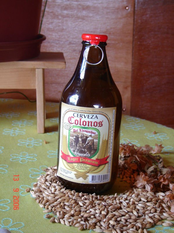 A Cerveza Colonos era envasada em garrafas de 330 ml.
