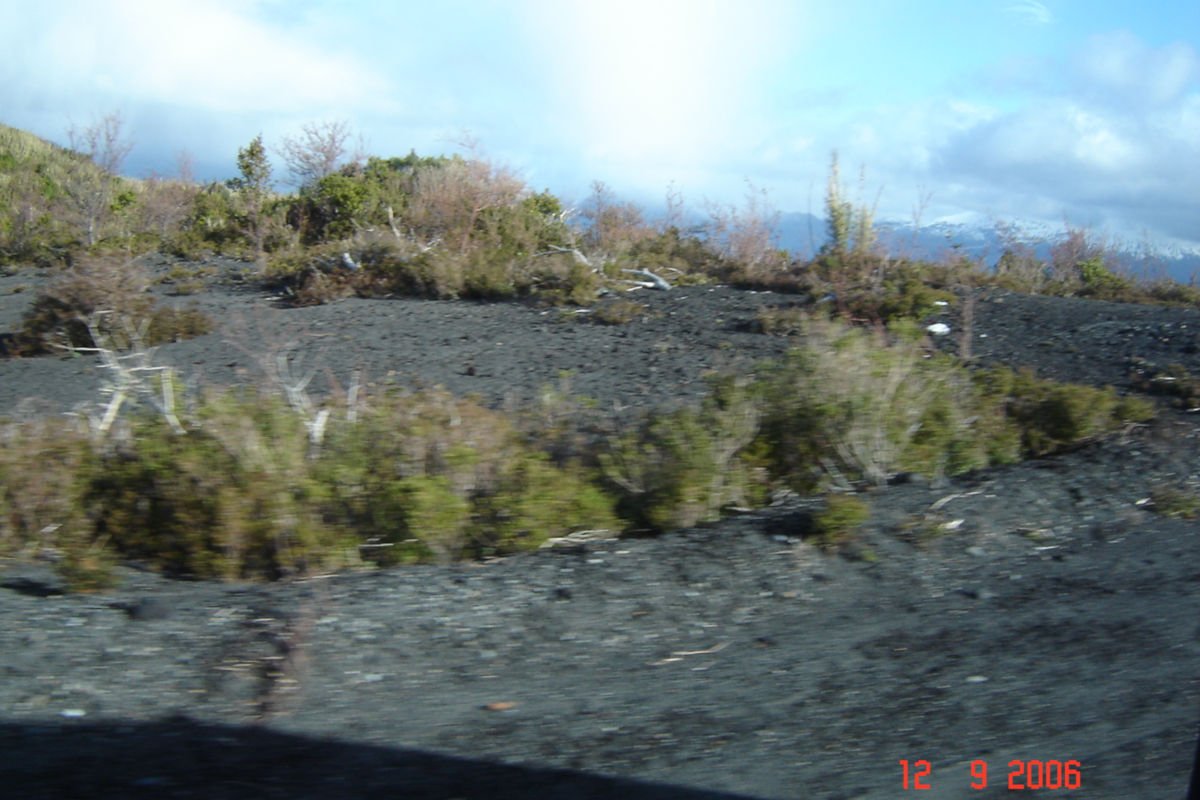 Encosta do vulcão Osorno formada por lava das erupções.