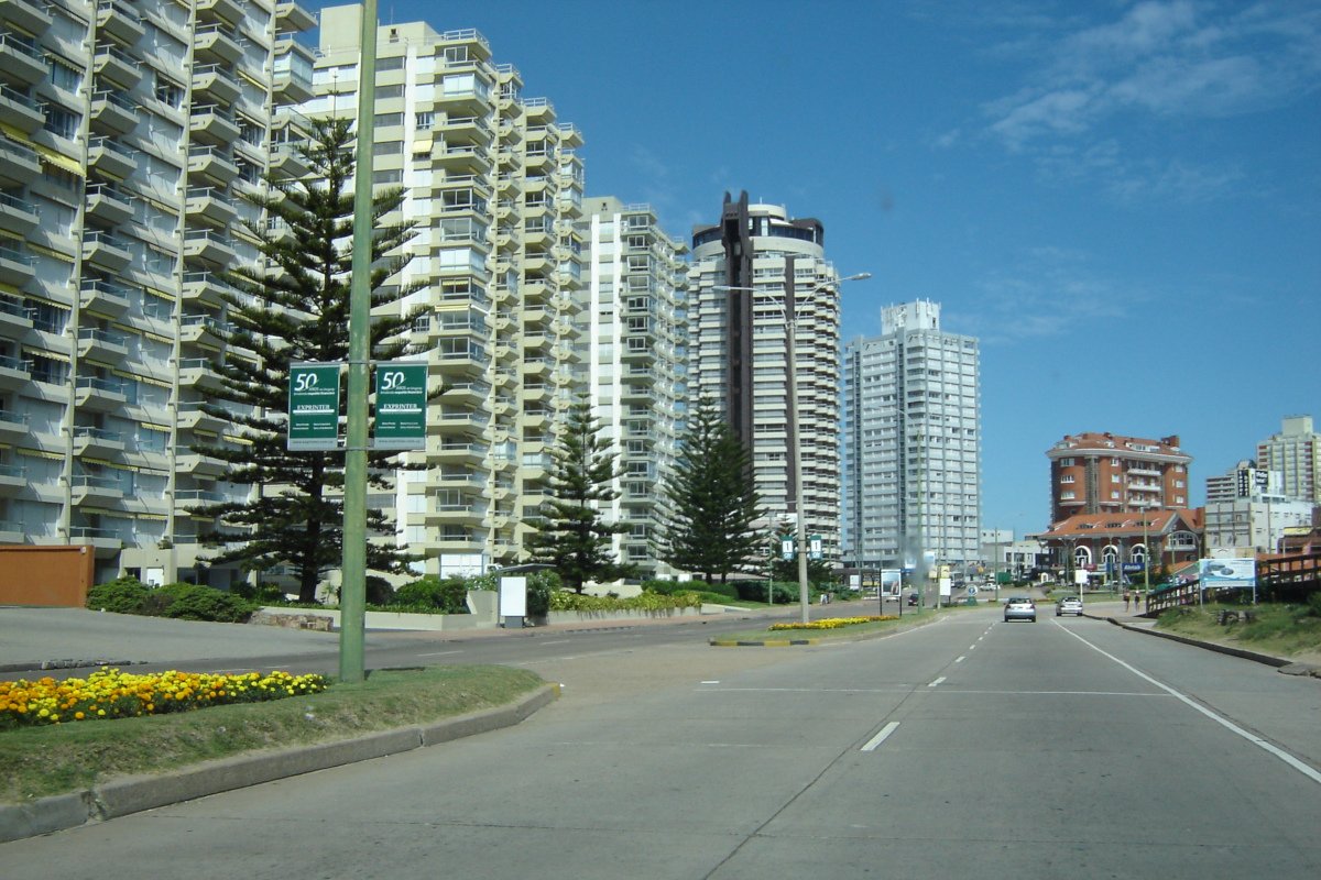 Belíssimos prédios em Punta del Este no Uruguai