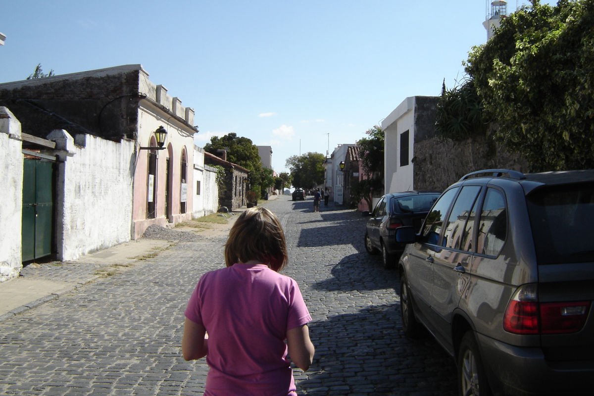 Calle De San Pedro entre Calle de los Suspiros e Calle Solís.