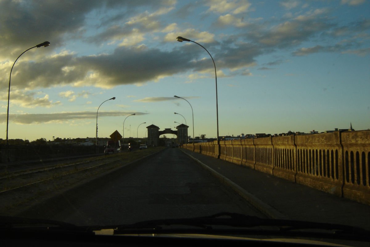 Ponte Internacional Barão de Mauá em direção a Jaguarão.