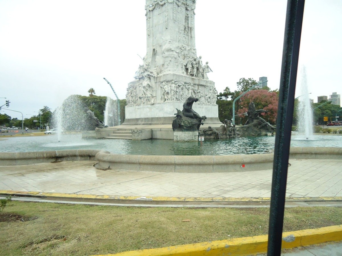 Ou Monumento a La Carta Magna y las Cuatro Regiones Argentinas, no bairro Palermo.